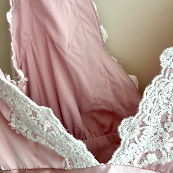 Le Lis Collection Satin and Lace Trim Mini Dress, Size Medium, Pink, NWT - Picture 16 of 16